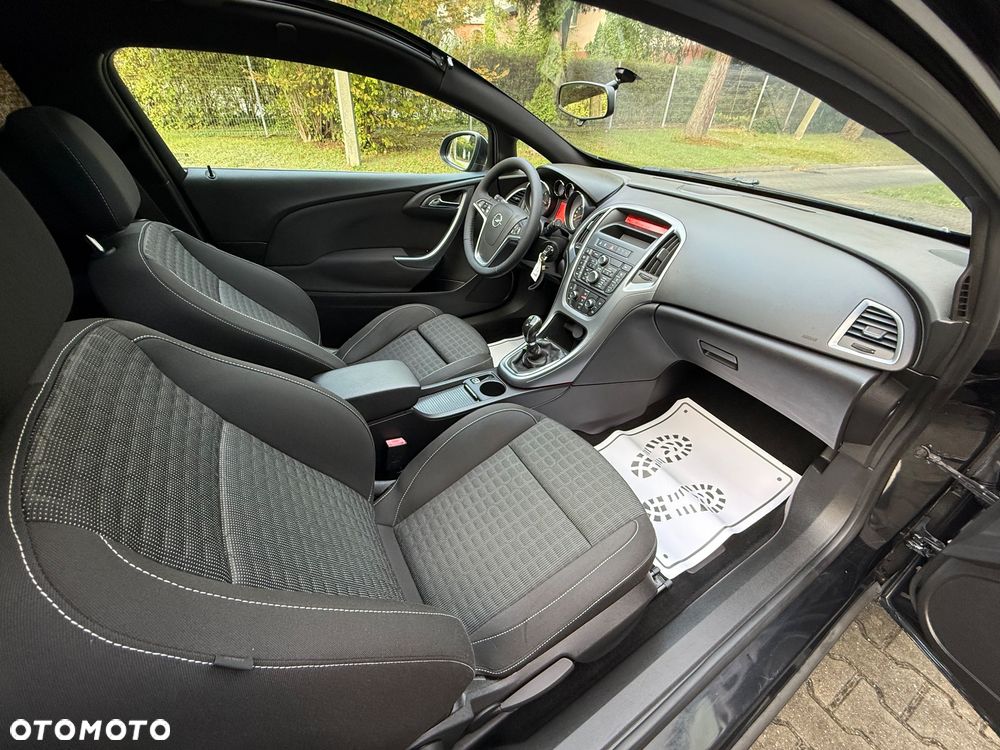 Opel Astra 1.4 Turbo Edition - 10