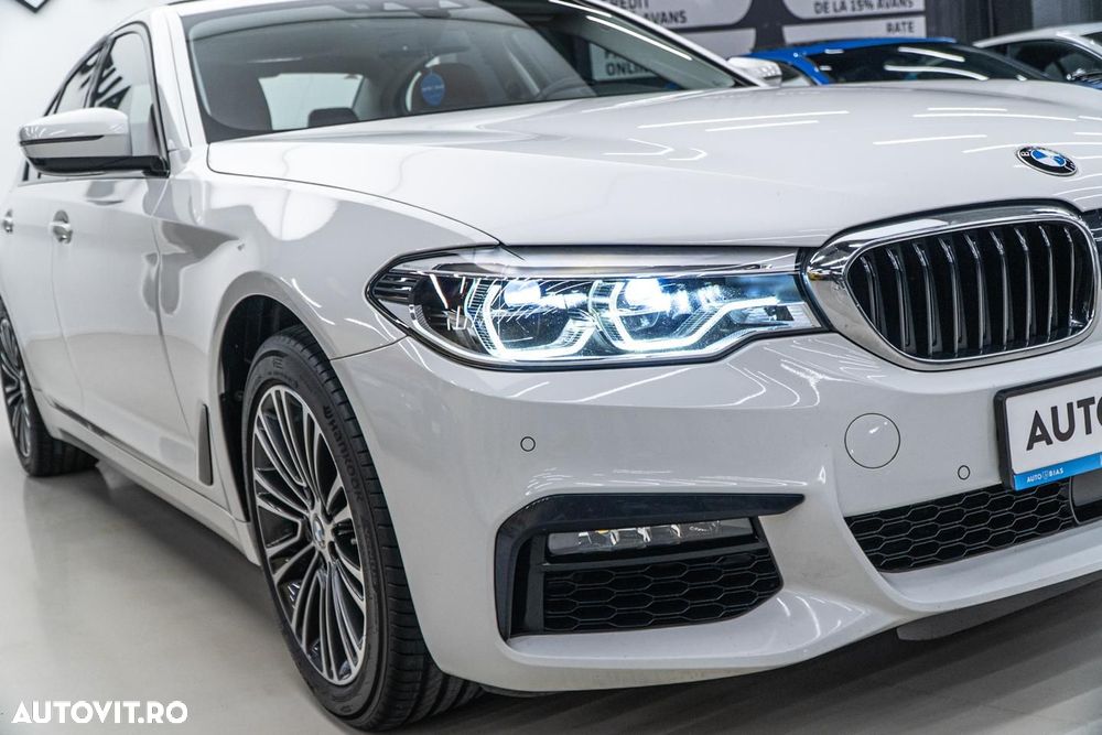 BMW Seria 5 530e iPerformance Aut. Sport Line - 32