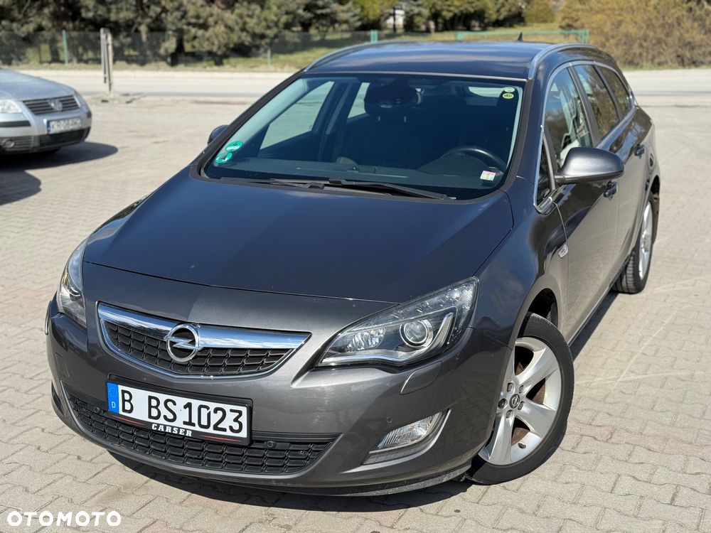 Opel Astra 1.4 Turbo Sport - 1
