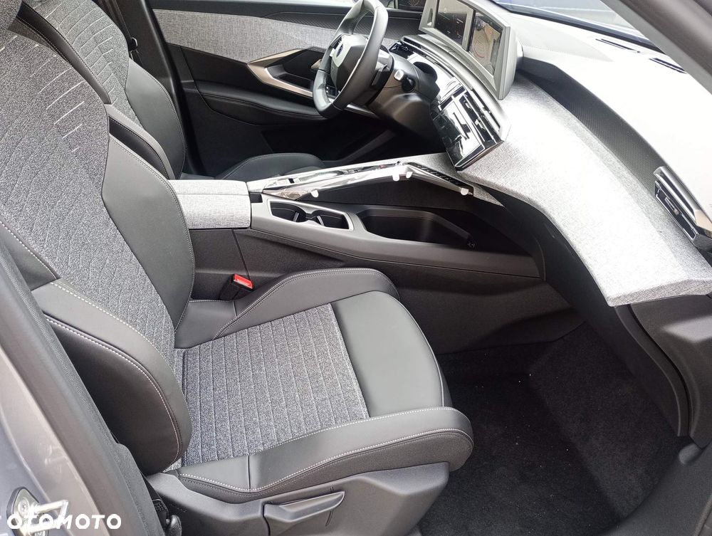 Peugeot 3008 1.2 PureTech mHEV Allure e-DCS6 - 14