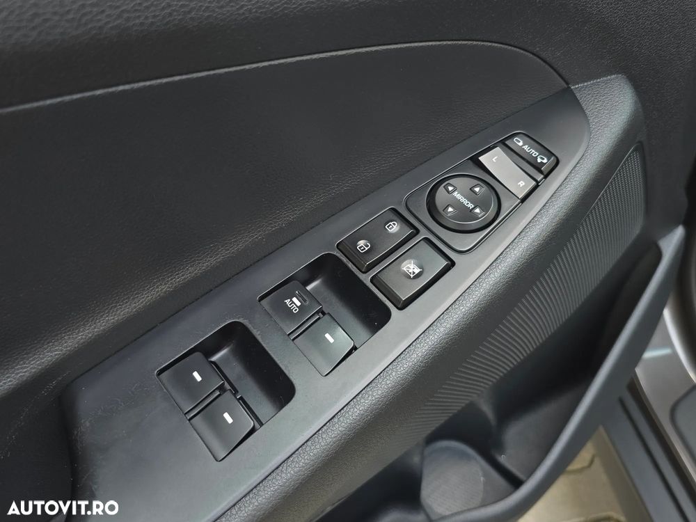 Hyundai Tucson 1.6 GDI 2WD 6MT ISG Comfort - 9