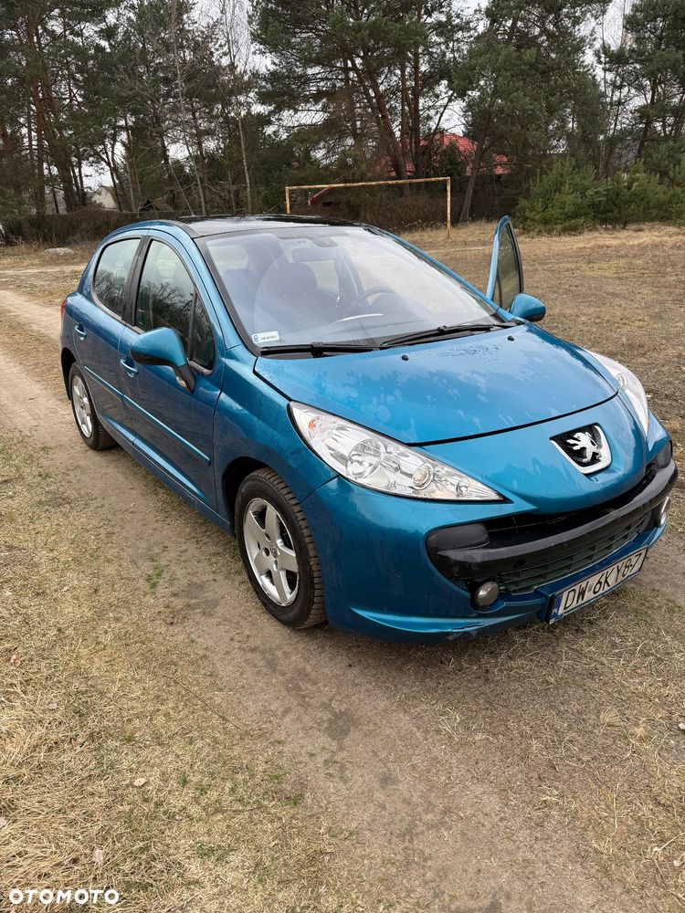 Peugeot 207 1.4 16V Presence - 2