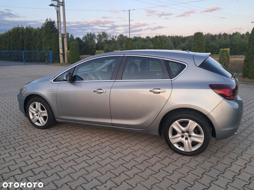 Opel Astra 1.4 Turbo Innovation - 14