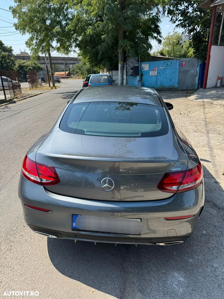 Mercedes-Benz C 200 Coupe - 4