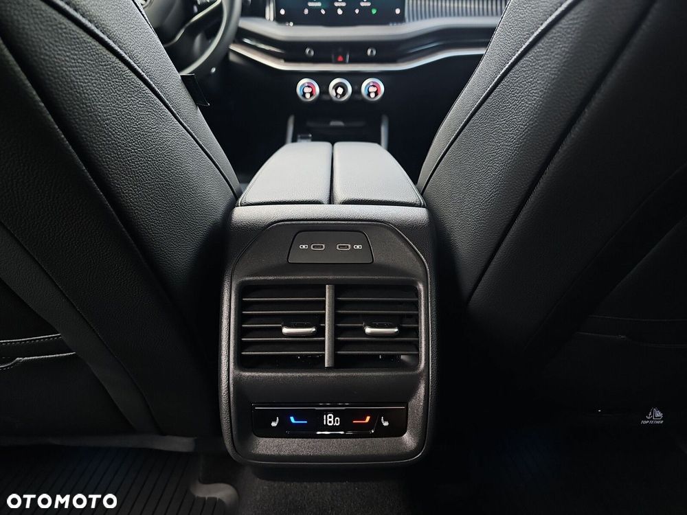 Skoda Superb 2.0 TSI 4x4 L&K DSG - 17