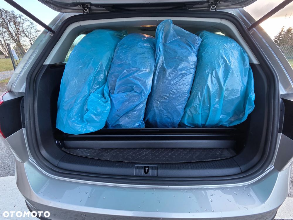 Volkswagen Golf Variant 2.0 TDI BMT 4Mot Highline - 22