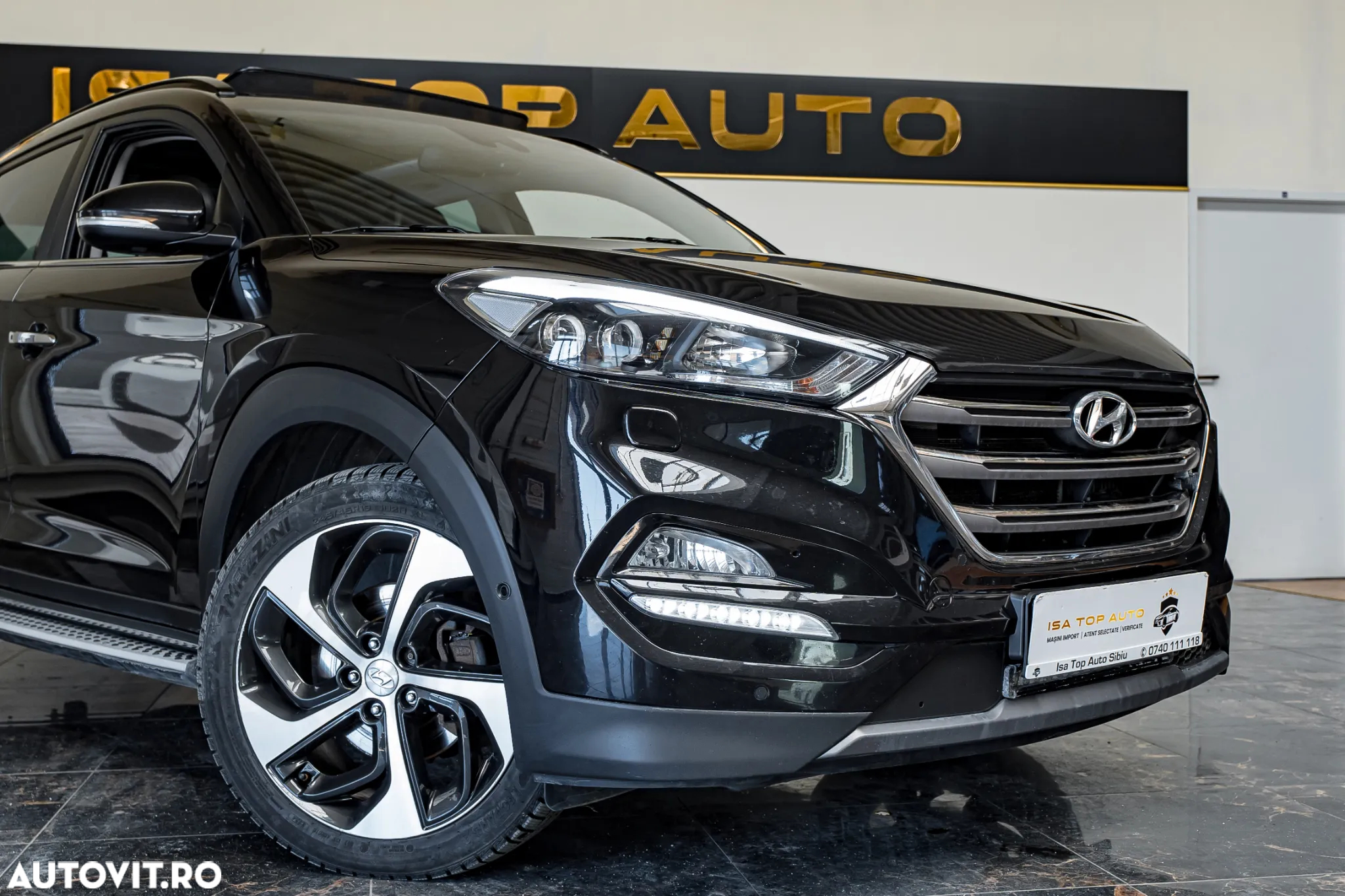 Hyundai Tucson 2.0 CRDI 4WD 8AT Premium - 18