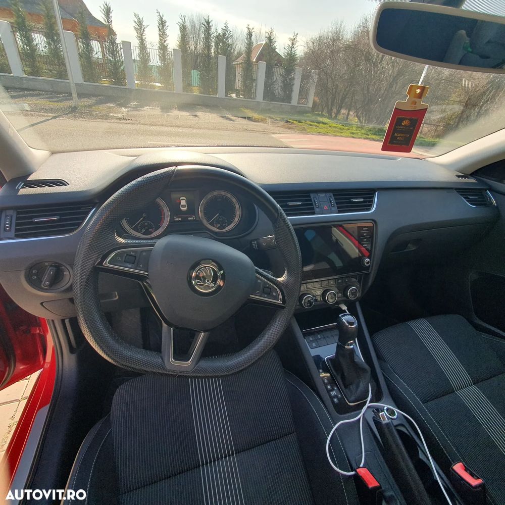 Skoda Octavia 1.5 TSI DSG Style - 6