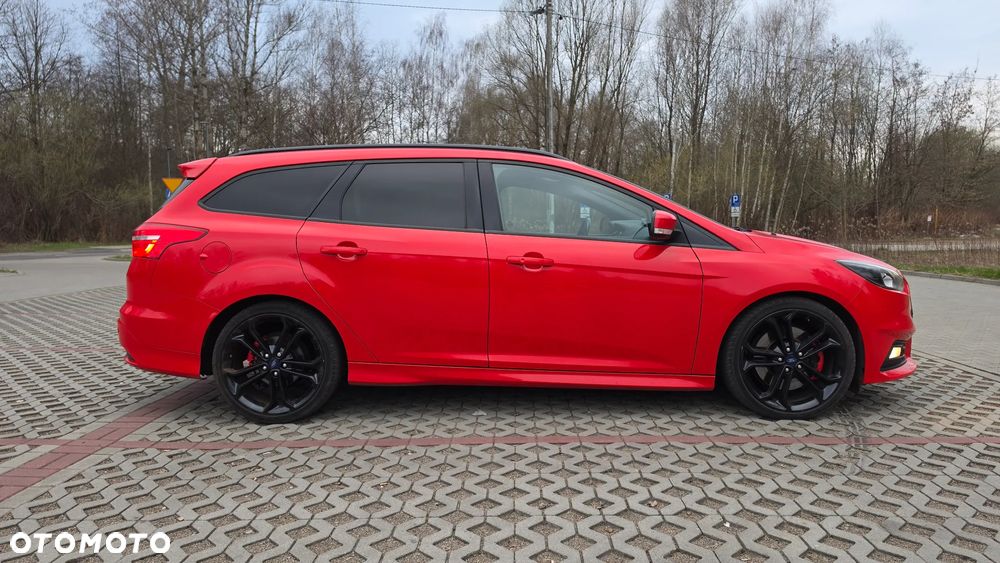 Ford Focus 2.0 TDCi ST - 14