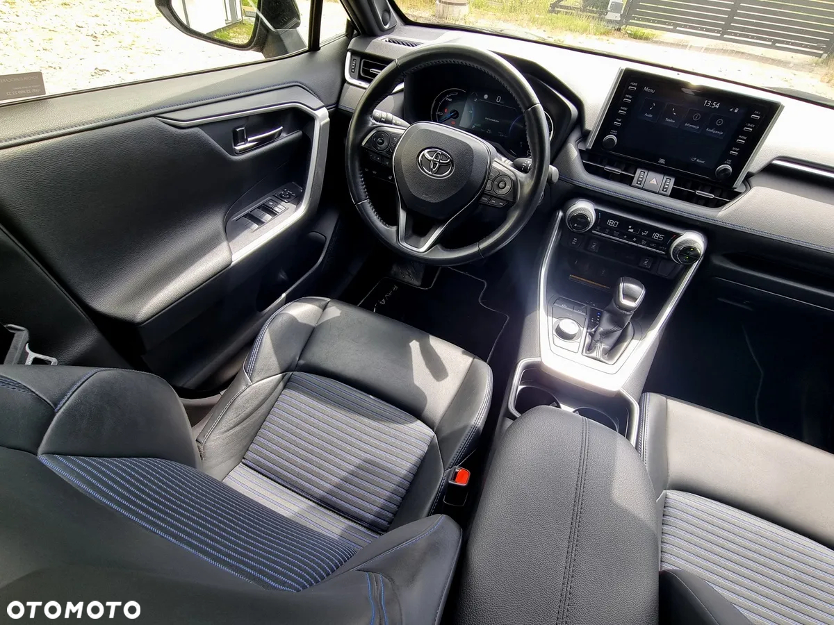 Toyota RAV4 - 30