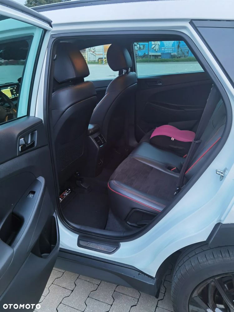 Hyundai Tucson 1.6 CRDi 48V-Hybrid 2WD DCT Select - 9