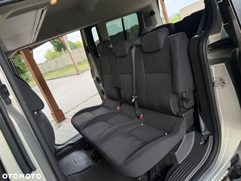 Ford Tourneo Connect Grand - 30