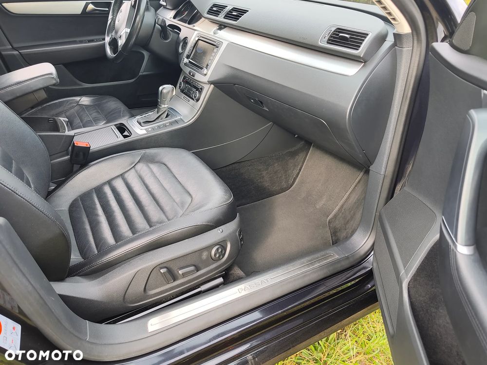 Volkswagen Passat 2.0 TDI DPF DSG 4Motion Highline - 13