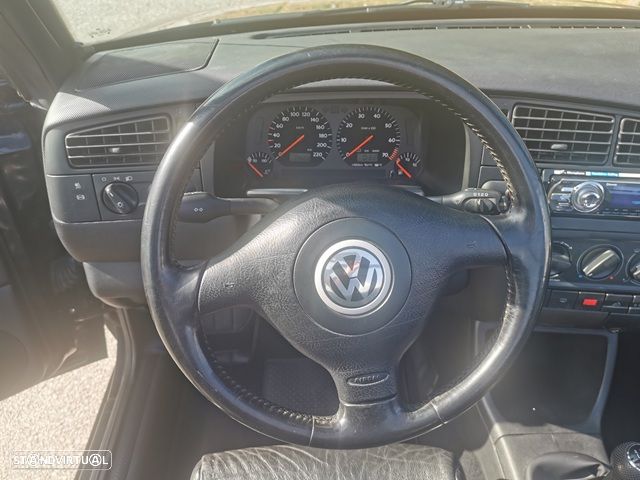 VW Golf Cabriolet 1.6 - 27