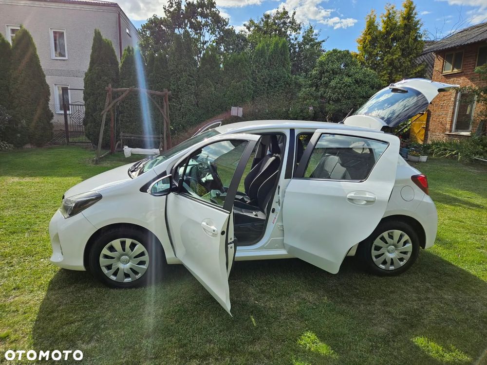 Toyota Yaris - 11