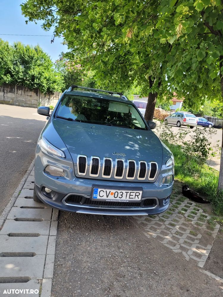 Jeep Cherokee - 1