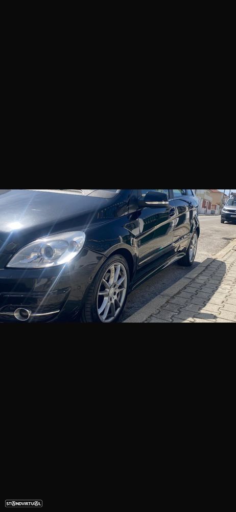 Mercedes-Benz B 180 CDI - 4