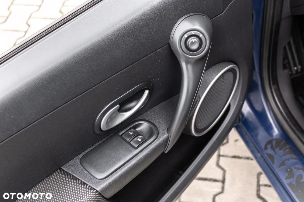 Renault Clio 1.2 16V Arctica - 14