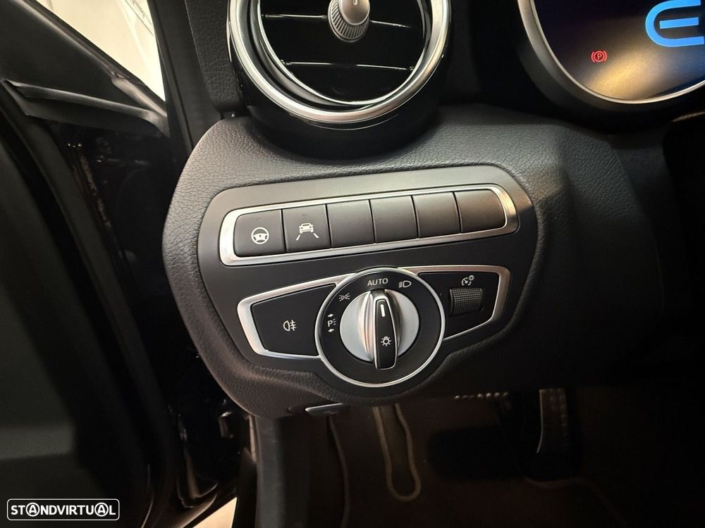 Mercedes-Benz C 300 de AMG Line - 17