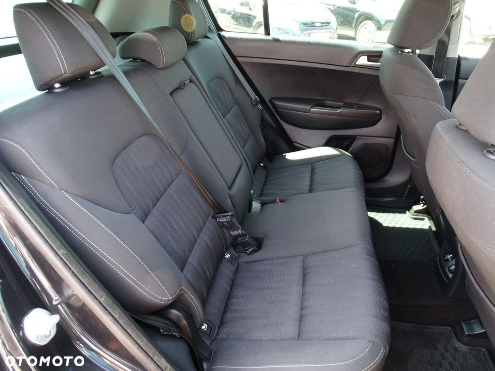 Kia Sportage - 12