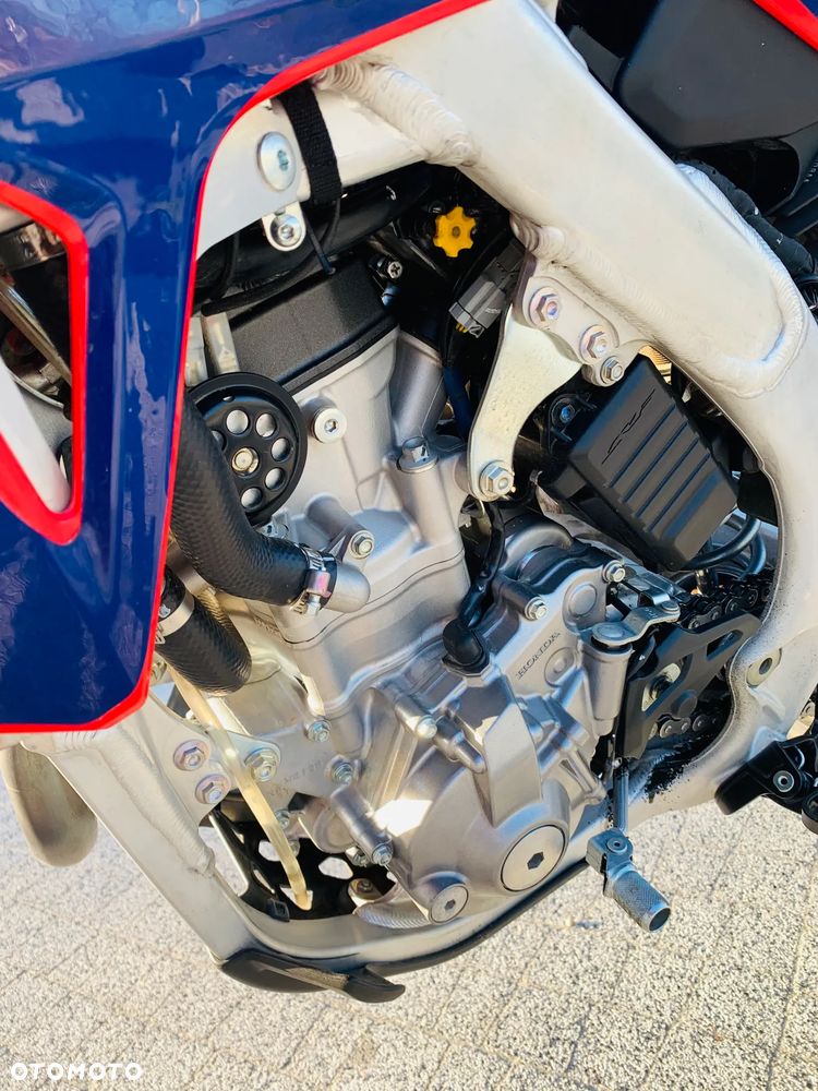 Honda CRF - 16
