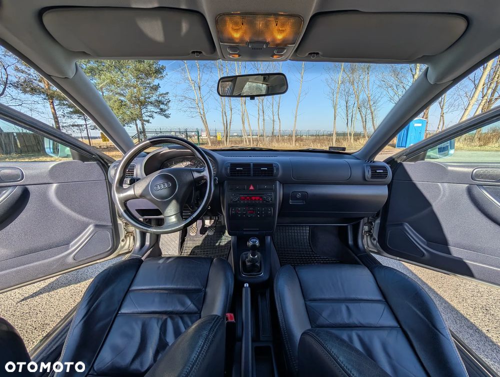 Audi A3 3-drzwiowe 1.8T Ambition - 12