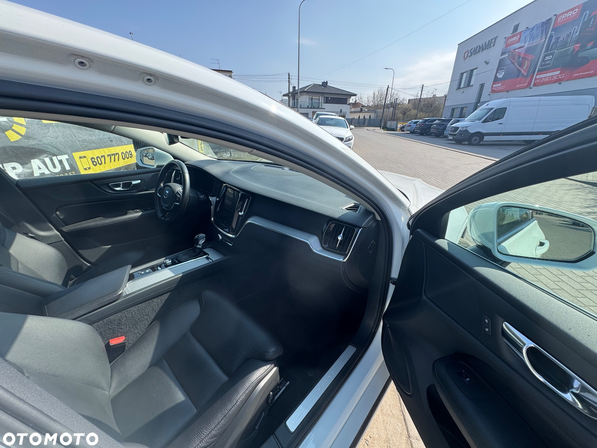 Volvo S60 T4 Drive-E Dynamic Edition (Kinetic) - 29