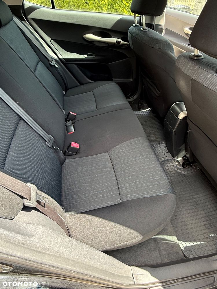 Toyota Auris - 17