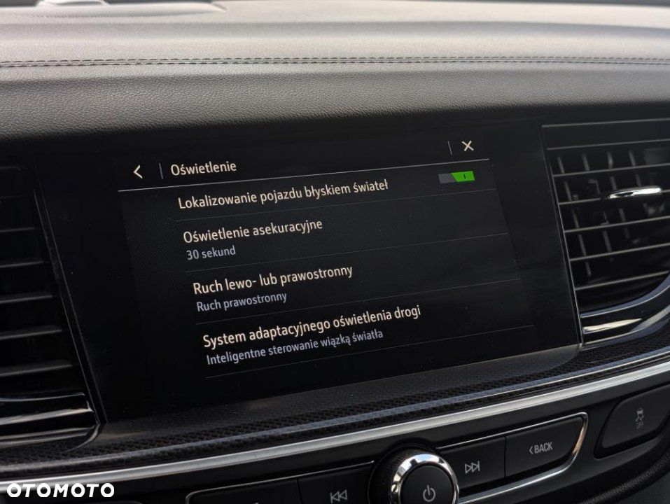 Opel Insignia - 14