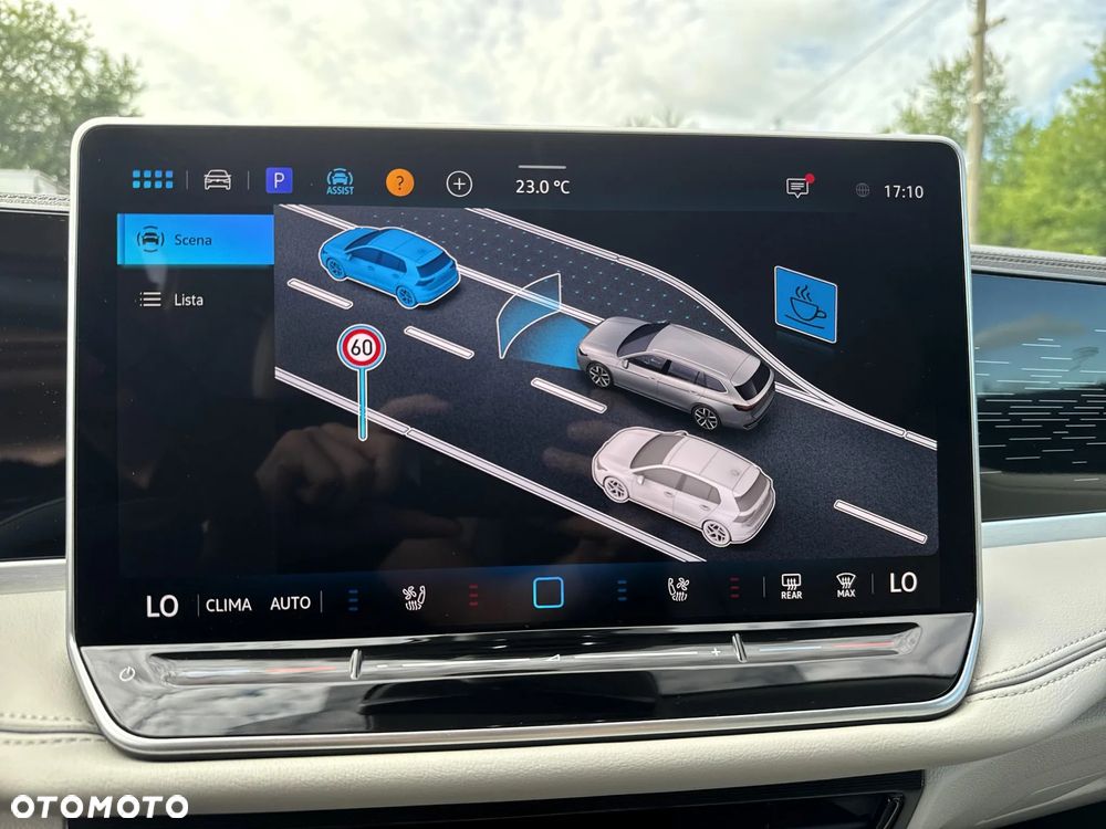 Volkswagen Passat 1.5 TSI ACT mHEV Elegance DSG - 23