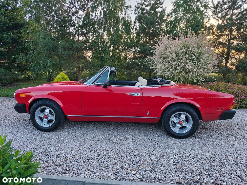 Fiat 124 Spider - 22