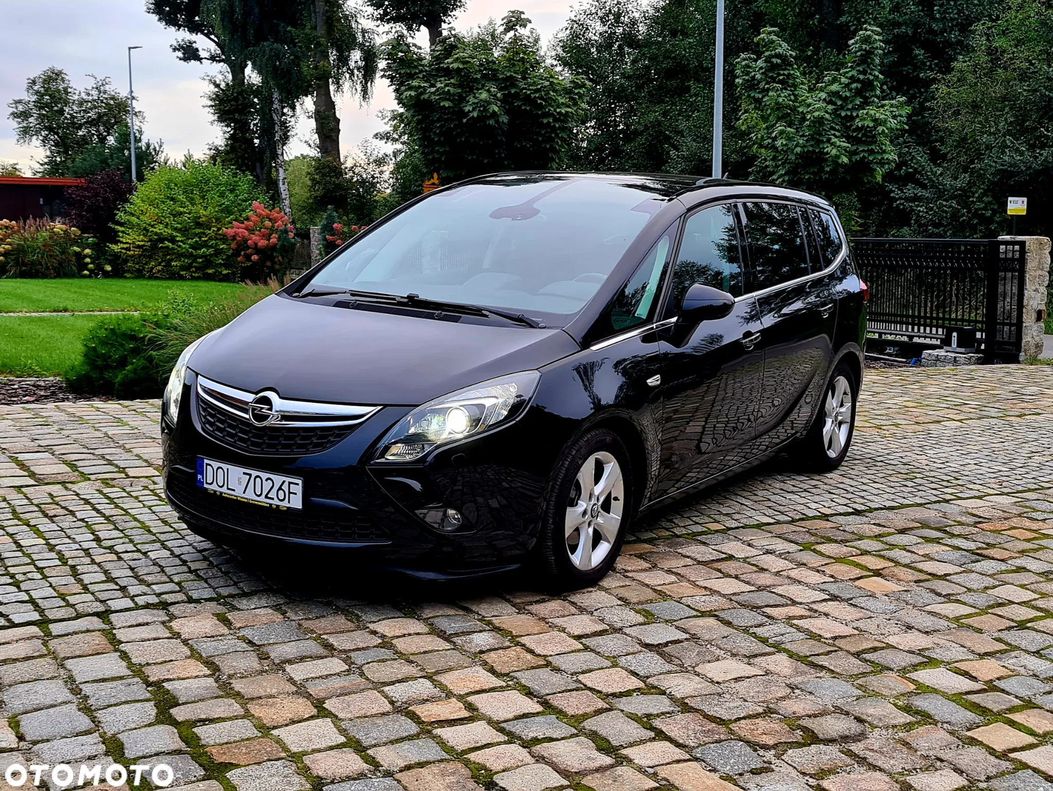 Opel Zafira 1.4 T Cosmo EcoFLEX S&S EU6 - 19