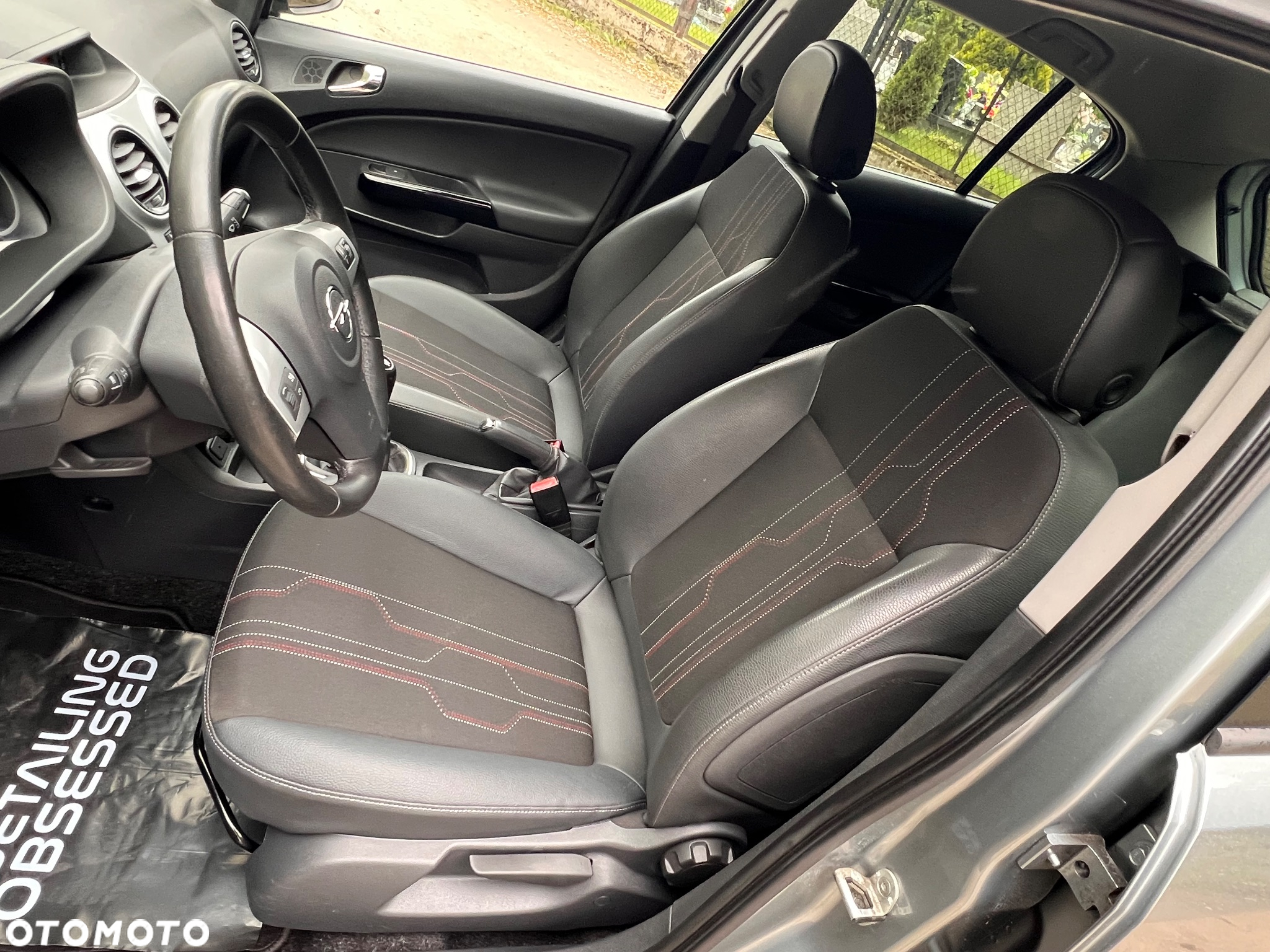 Opel Corsa 1.4 16V Cosmo - 23