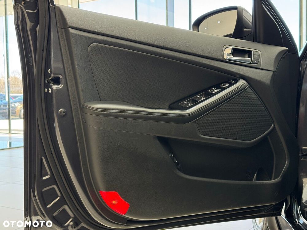 Kia Optima 1.7 CRDi L - 12