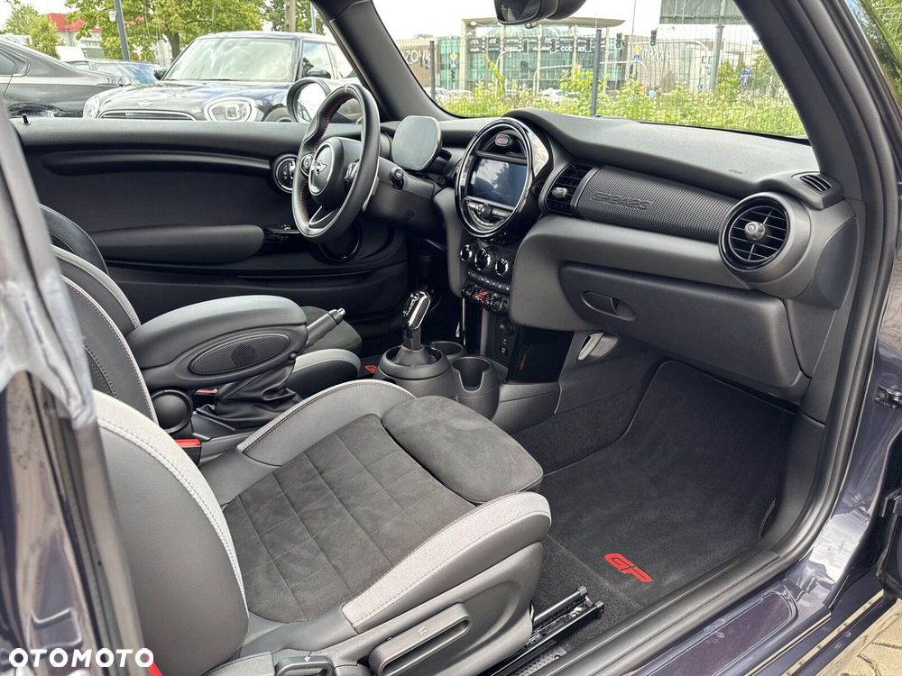 MINI John Cooper Works - 23