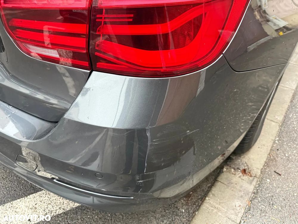 BMW Seria 3 320d EfficientDynamics Edition - 23