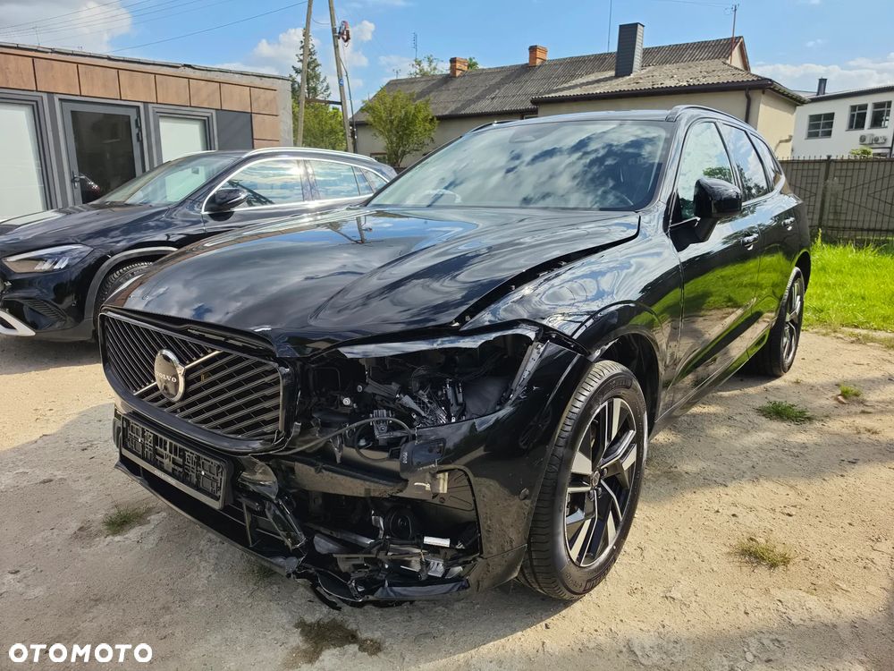 Volvo XC 60 B5 B AWD Plus Dark - 8