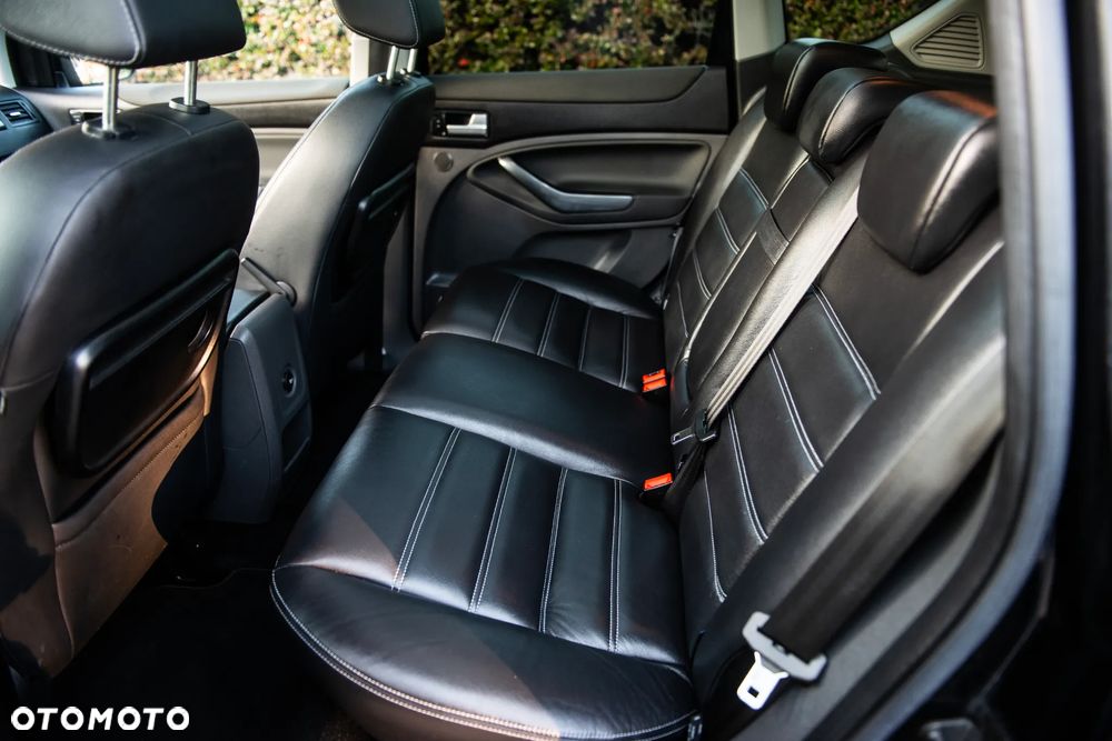 Ford Kuga 2.0 TDCi 4x4 Titanium - 24