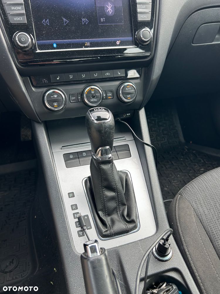 Skoda Octavia 2.0 TDI Style DSG - 12