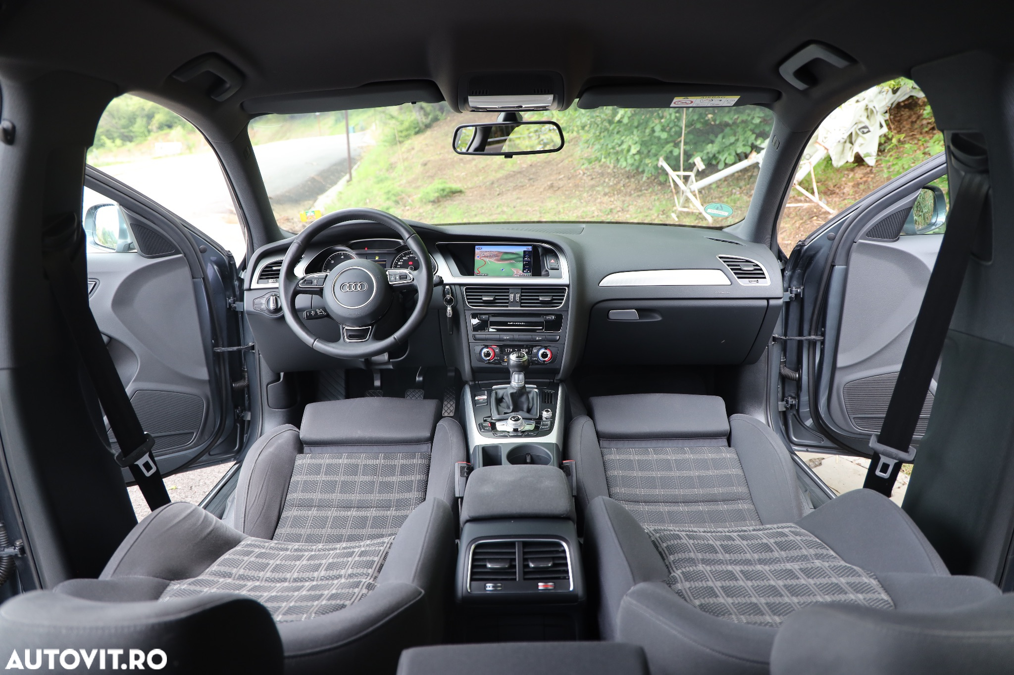 Audi A4 2.0 TDI DPF S line Sportpaket - 10