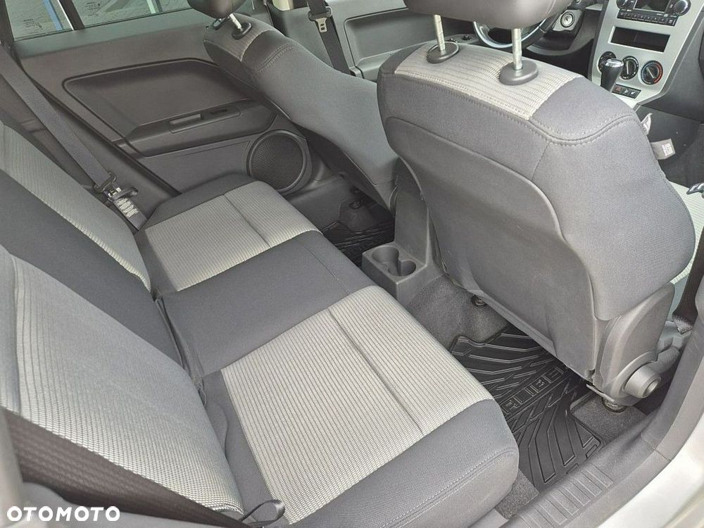 Dodge Caliber 2.0 CVT SXT - 25