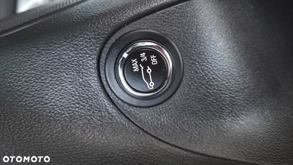 Opel Astra 1.4 Turbo Start/Stop Innovation - 40