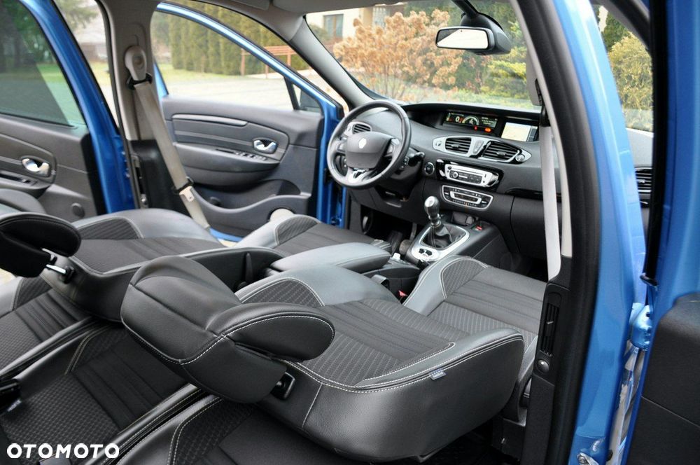 Renault Grand Scenic - 26