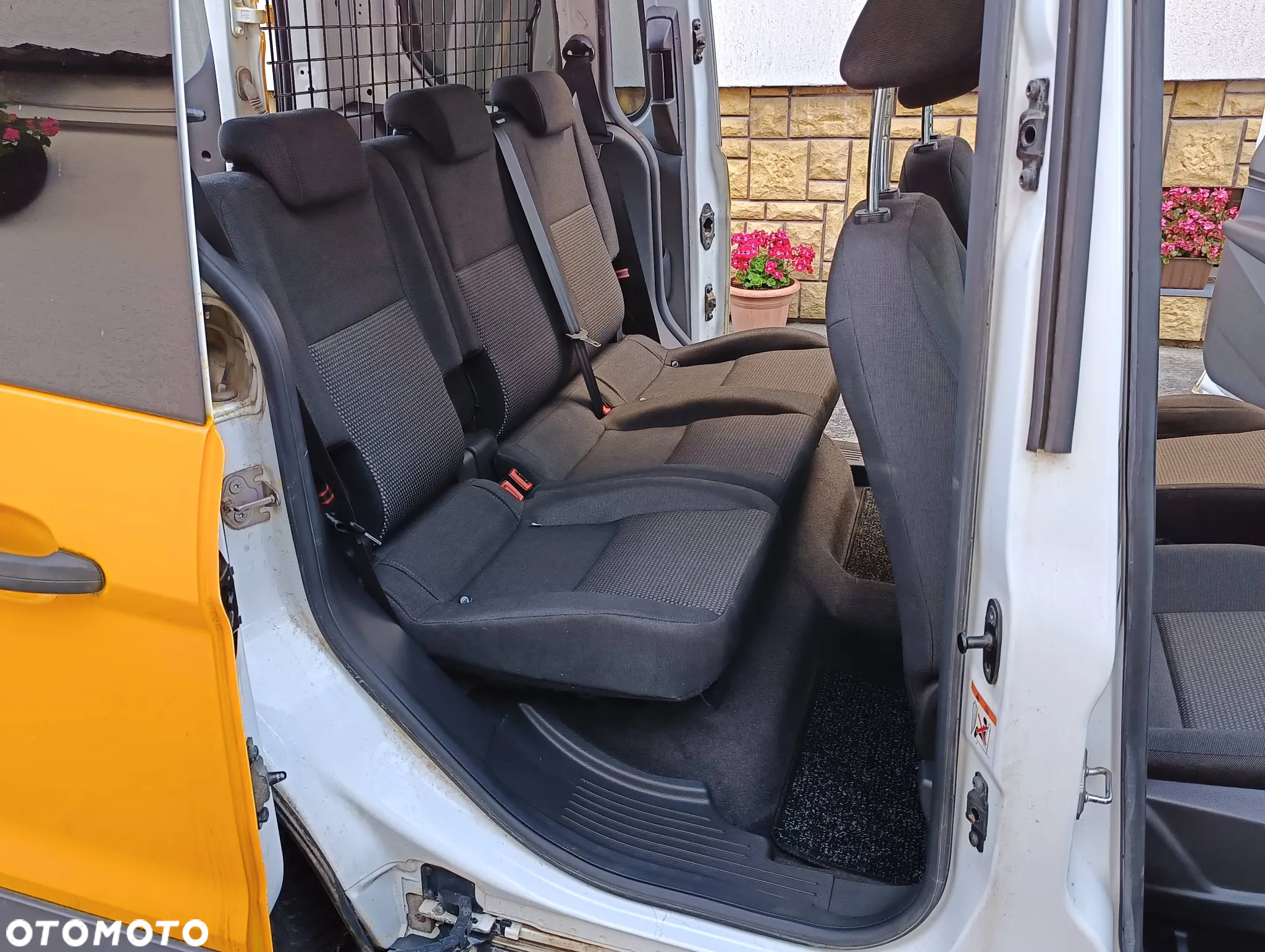 Ford Tourneo Connect 1.5 TDCi Trend - 22