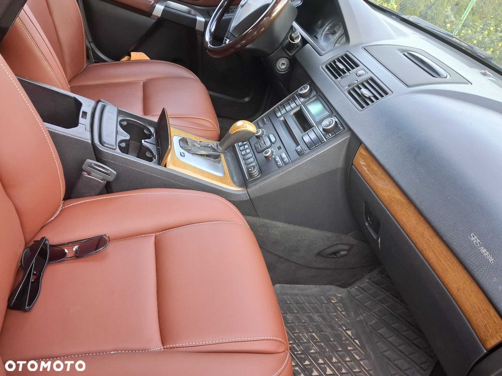 Volvo XC 90 - 8