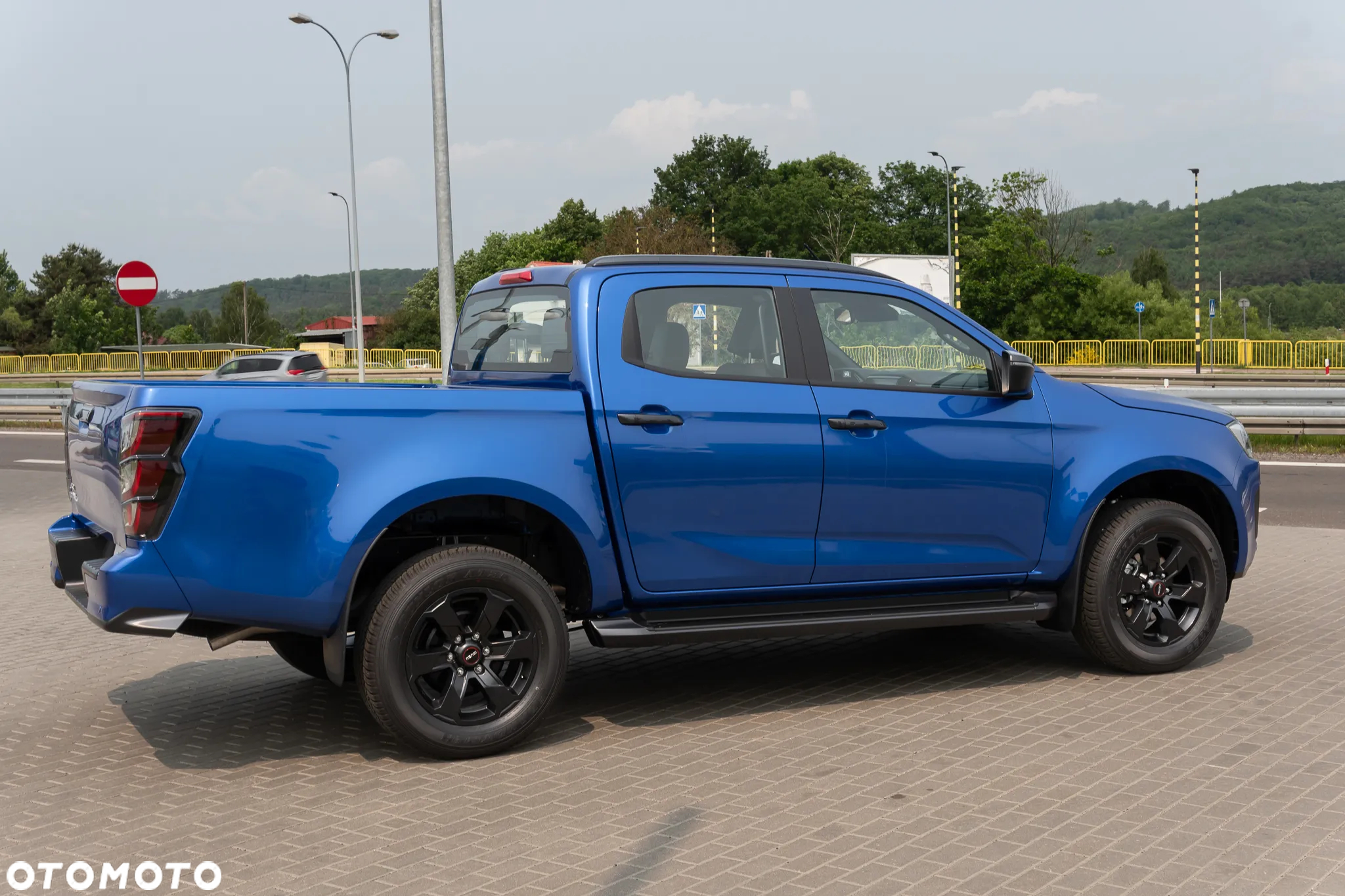 Isuzu D-Max 1.9 DC LSE - 25