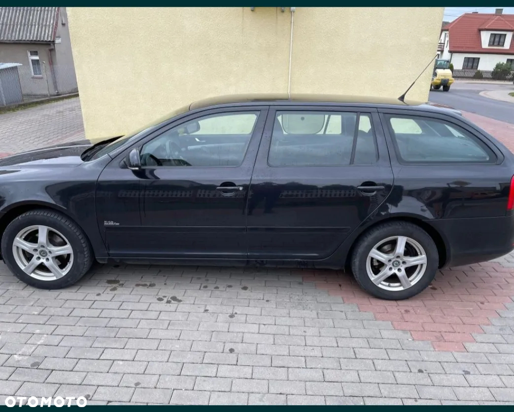 Skoda Octavia 1.6 Combi - 6