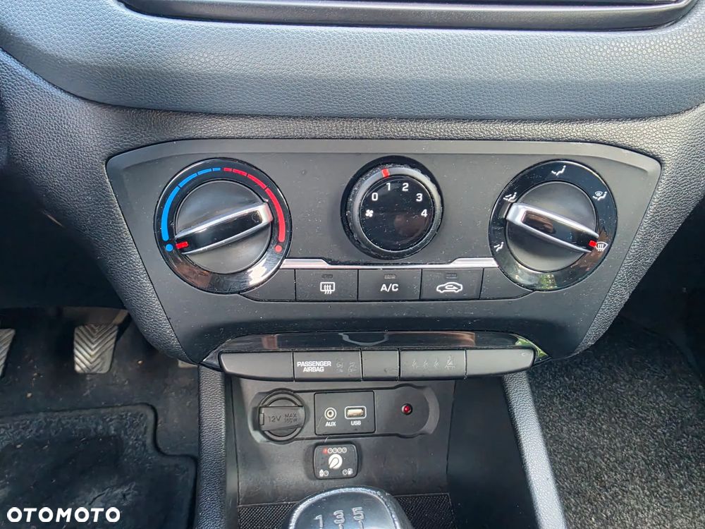 Hyundai i20 1.2 - 17