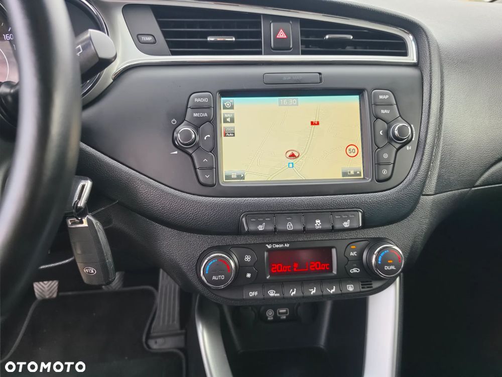 Kia Ceed 1.6 GDI ISG Platinum Edition - 24