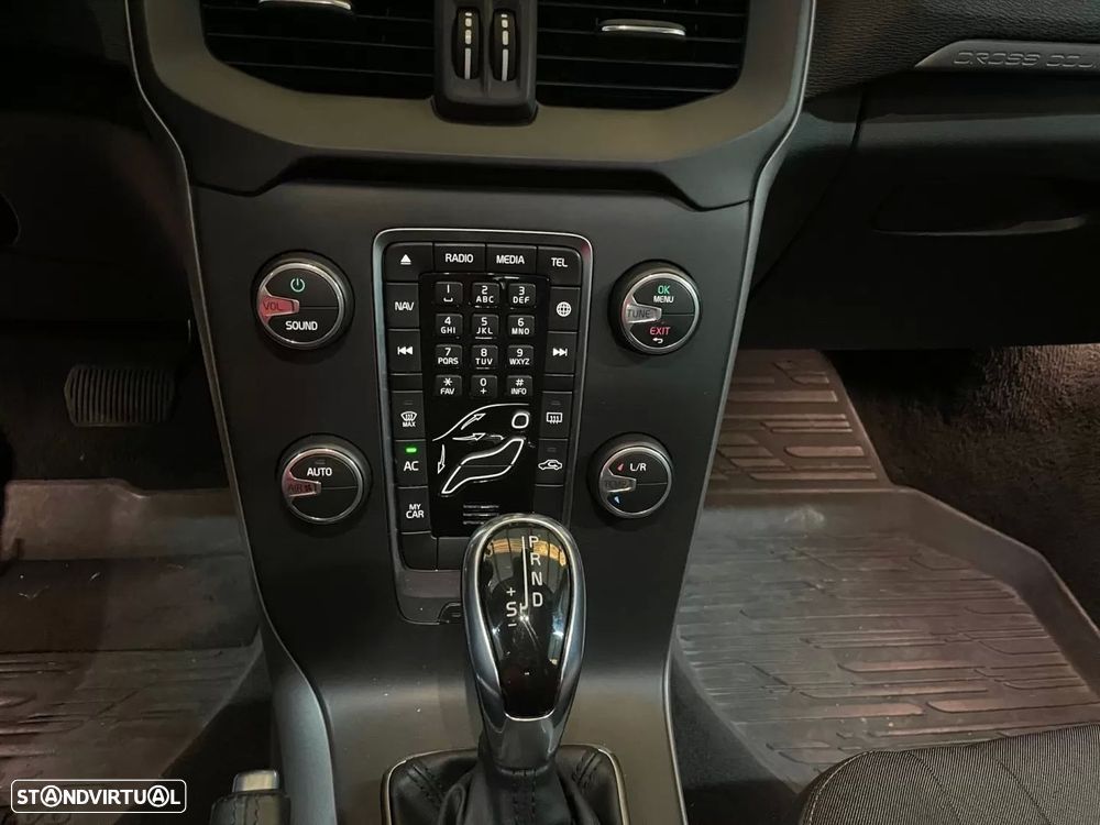 Volvo V40 Cross Country 1.6 D2 Momentum Powershift - 15